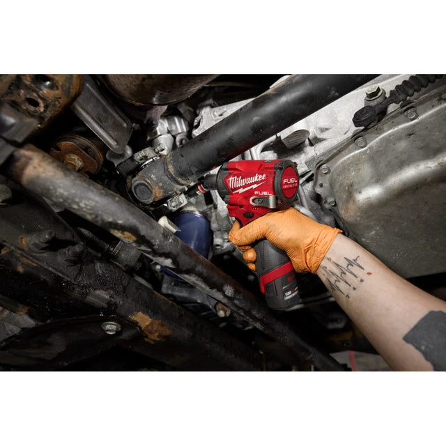M12 FUEL Stubby 3/8" Impact Wrench