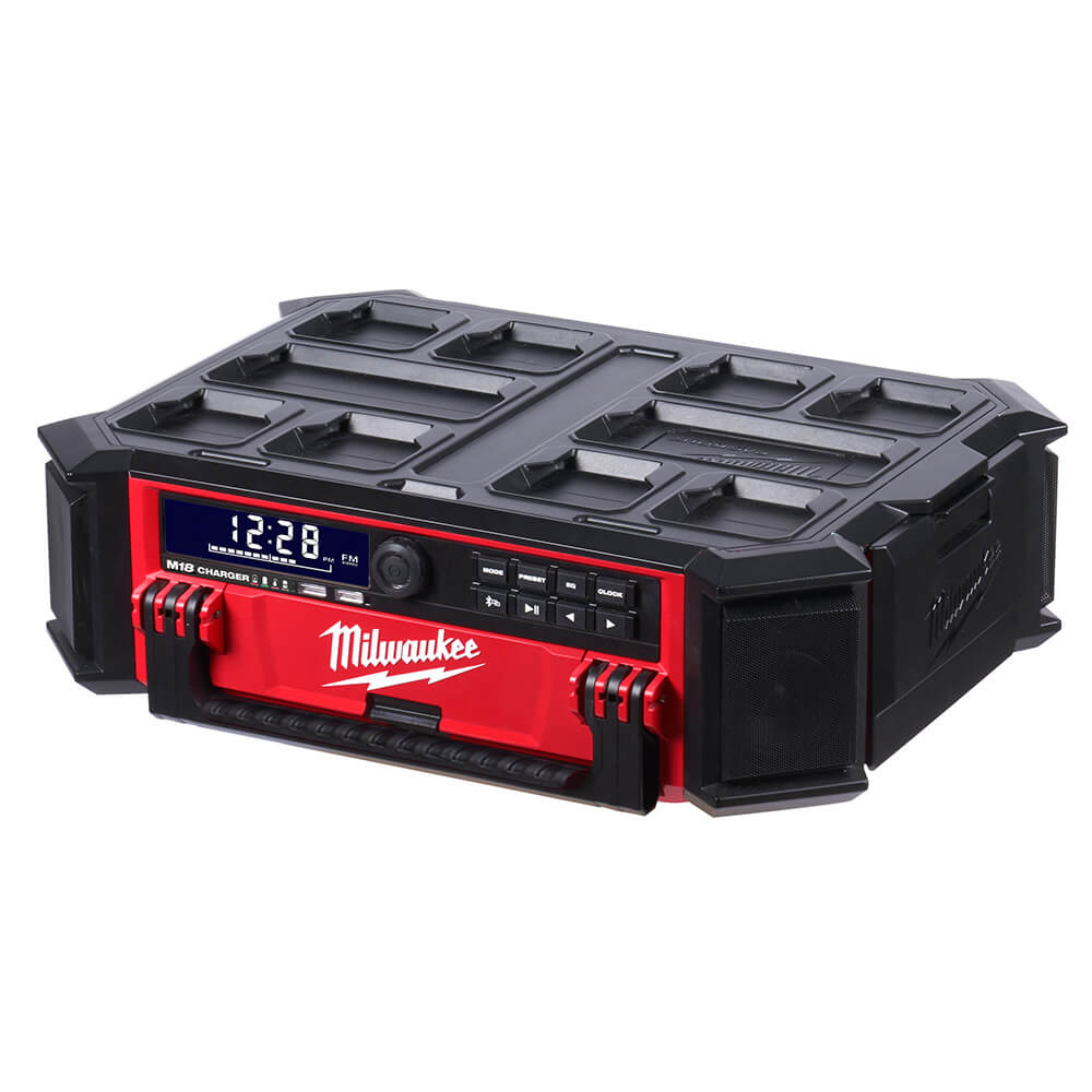 MILWAUKEE 2950-20 M18™ PACKOUT™ Radio + Charger
