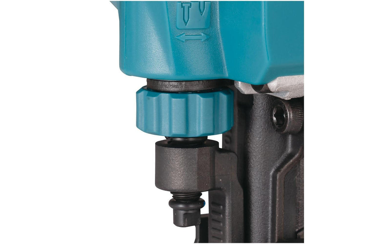 Makita DBN900ZK 18V LXT Brushless 90mm 30-34 Deg. Framing Nailer Bare Tool - MAKDBN900ZK