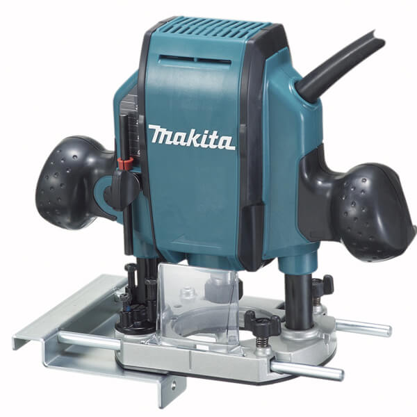 MAKITA RP0900K 1-1/4 hp Plunge Router