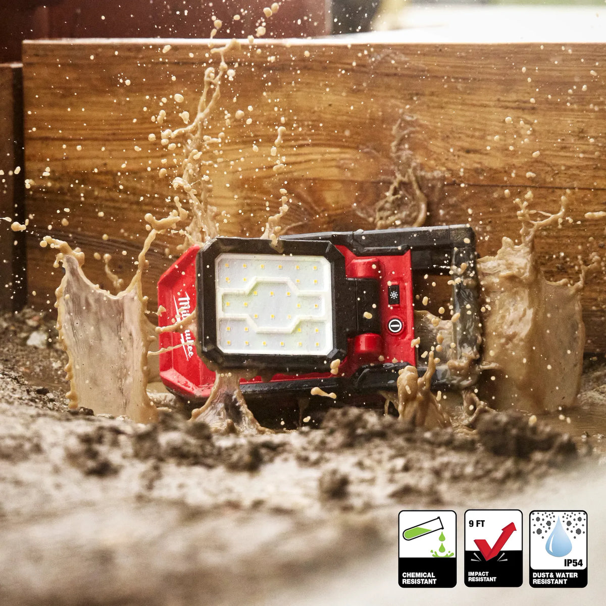 M18 ROVER™ Clamping Flood Light