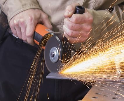 4½ In. Compact Angle Grinder 760W 6.6A 120V Spindle Lock